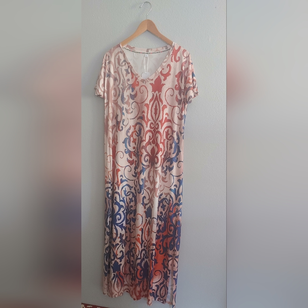 KLYNU Luxe Autumn Ombre Print Creme Maxi Dress